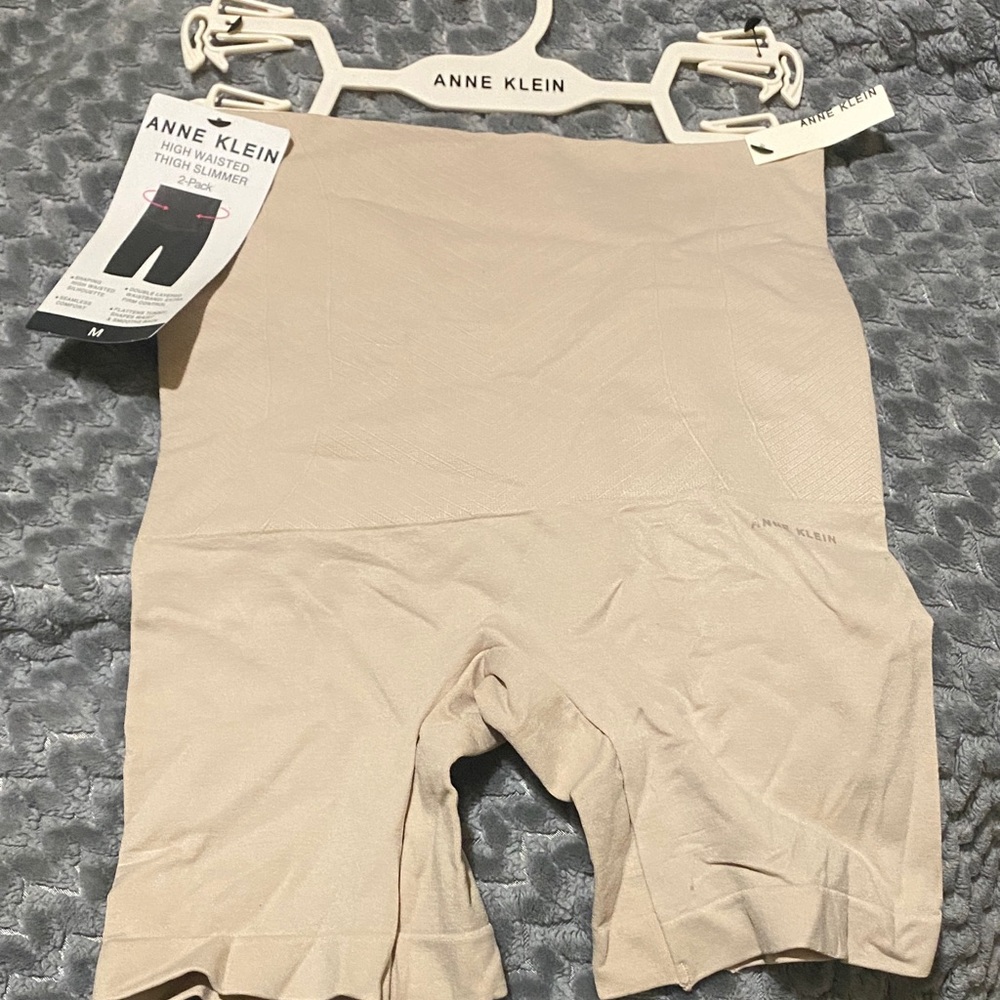 Anne Klein Women's Nude Shapewear Shorts